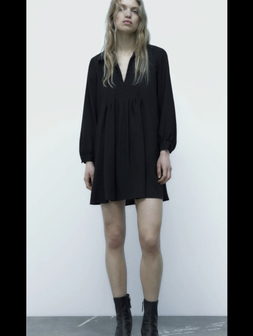 Zara Black V-Neck Long-Sleeve Mini Dress with Pleated Bodice